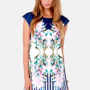 Honey Punch Floral Graphic Sleeveless Dress Blue Pink Size S